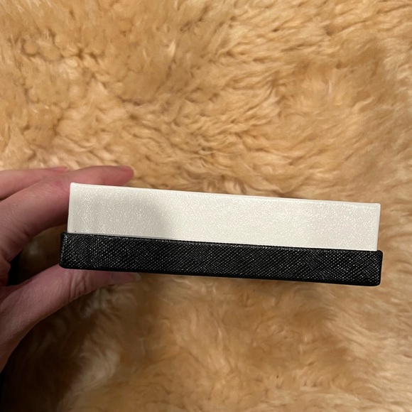 Montblanc Gift box and logo ribbon - Picture 6 of 9